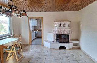 Haus kaufen in 75038 Oberderdingen, Freistehendes, geräumiges Wohnhaus mit Garagen in sehr schöner Randlage