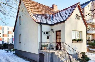 Einfamilienhaus kaufen in 17033 Stadtgebiet West, Einfamilienhaus mit Garage – nur wenige Gehminuten zum Tollensesee und ins Stadtzentrum