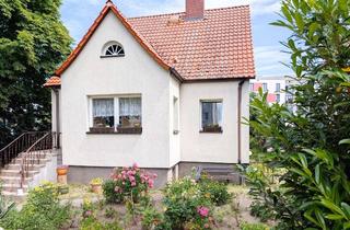 Einfamilienhaus kaufen in 17033 Stadtgebiet West, Einfamilienhaus mit Garage – nur wenige Gehminuten zum Tollensesee und ins Stadtzentrum