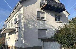 Mehrfamilienhaus kaufen in Hostackerweg, 69198 Schriesheim, Mehrfamilienhaus mit drei Wohnungen und Traumgrundstück