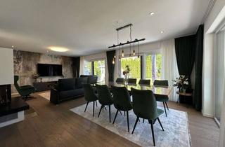 Haus kaufen in 86391 Stadtbergen, Katip | Neuwertiges Zweifamilienhaus mit luxuriöser Ausstattung und schönem Garten in Stadtbergen