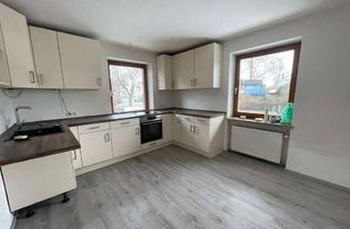 Haus mieten in 84030 Ergolding, Geräumiges Wohnhaus mit großem Garten und Balkon in Ergolding