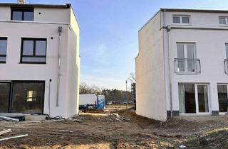 Grundstück zu kaufen in 60388 Bergen-Enkheim, Baugrundstück in begehrter Lage von Frankfurt-Bergen-Enkheim