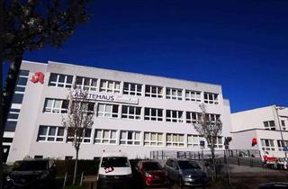 Gewerbeimmobilie mieten in Hamburger Allee 130, 19063 Mueßer Holz, Gewerbefläche mit 3 Zimmern im Ärtzehaus in Schwerin zu vermieten