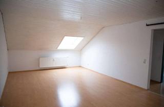 Wohnung kaufen in Ulrichsberger Str. 18, 94469 Deggendorf, Attraktive 3-Zimmer-Dachgeschosswohnung in Deggendorf - sofort verfügbar