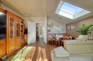 Wohnung kaufen in 83059 Kolbermoor, Naturnah und dennoch zentral – ruhige DG-Wohnung mit Gartenanteil in einem Zweifamilienhaus