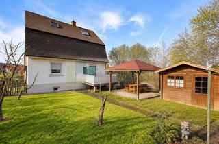 Einfamilienhaus kaufen in 78166 Donaueschingen, Freistehendes Wohnhaus mit Garten, Terrasse & ausgebautem Dachspitz in Aussichtslage von Donaueschingen - nutzbar als Ein- oder Zweifamilienhaus!