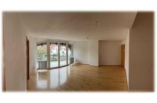 Wohnung mieten in Schmiechstr. 37, 89601 Schelklingen, Geräumige 4-Zimmer-Wohnung mit Balkon in Schelklingen-Schmiechen