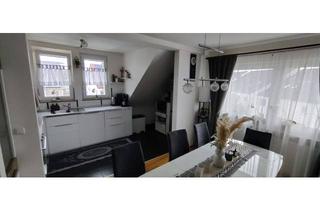 Wohnung mieten in 63150 Heusenstamm, Helle, freundliche 2,5-Zi.-Dachgeschosswohnung im 2. OG mit Balkon!!!