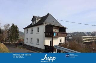 Haus kaufen in 54558 Gillenfeld, Schönes geräumiges Wohnhaus für die große Familie, mit Aussicht, Garten und 2 Garagen, Gillenfeld