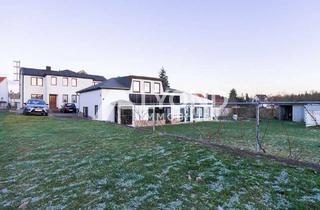 Haus kaufen in 06317 Erdeborn, Zwei Häuser, ein Traumgrundstück! Wohnen mit Komfort in Erdeborn!