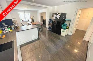 Haus kaufen in 93093 Donaustauf, Modernisiertes EFH mit PV-Anlage aus 2023, Loggia mit Whirlpool Garage, zentral in Donaustauf