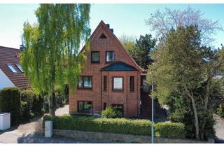 Villa kaufen in 23669 Timmendorfer Strand, Altbauvilla in Top Lage von Timmendorfer Strand