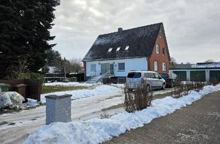 Haus kaufen in 24257 Hohenfelde, Hohenfelde - EFH mit drei Wohnungen in 24257 Schwartbuck