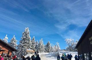 Wohnung kaufen in 38700 Braunlage, Braunlage - Verkauf Ferienwohnung im Harz-voll möbliert-Hallenbad und Sauna