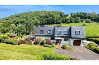 Einfamilienhaus kaufen in 56587 Straßenhaus, Straßenhaus - Einfamilienhaus mit Einliegerwohnung auf großzügigem Grundstück in der Nähe von Straßenhaus!