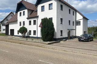 Mehrfamilienhaus kaufen in 72178 Waldachtal, Waldachtal - Mehrfamilienhaus mit großem Grundstück, PROVISIONSFREI