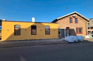 Haus kaufen in 25566 Lägerdorf, Lägerdorf - Zweifamilienhaus +zusätzliche Einheit (Gewerbe)|saniert|Garage