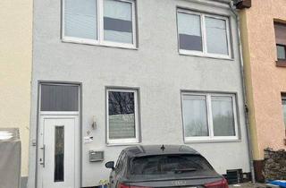 Reihenhaus kaufen in Köppenweg 9, 37574 Einbeck, Einbeck - Reihenhaus in zentraler Lage von Einbeck zu verkaufen