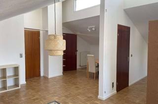 Wohnung mieten in Künzenstraße 32, 71229 Leonberg, Möblierte 1,5-Zimmer Wohnung im DG, modernisiert, mit Balkon in Leonberg Warmbronn