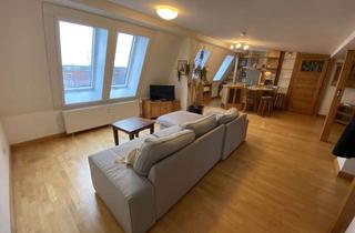 Wohnung mieten in Gutenbergstraße 42, 24118 Ravensberg, Helle und stilvolle Dachgeschosswohnung in Uninähe