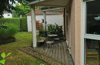 Wohnung mieten in 63263 Neu-Isenburg, Gepflegte 2-Raum-EG-Wohnung mit Einbauküche und Garten in Neu-Isenburg/Zeppelinheim
