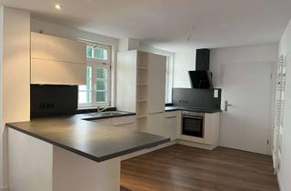 Wohnung mieten in Hauptstr., 74354 Besigheim, Charmante, renovierte 2-Zimmer-Wohnung im historischen Denkmalhaus mit Südbalkon in Besigheim