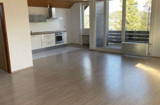 Wohnung mieten in Stephan-Blattmann-Straße 25, 78120 Furtwangen, Sonnige und großzügige 2 Zi. Wohnung mit Balkon in Furtwangen ca. 79 qm ab sofort frei