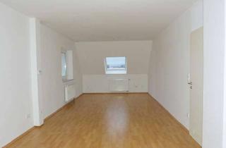 Wohnung mieten in 92421 Schwandorf, Ab sofort: helle 3-Zi-Whg. im 3. Stock, mit Dachgauben, zentrumsnah in Mehrfamilienreihenmittelhaus!