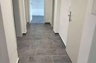 Wohnung mieten in Hirtenstraße, 46145 Tackenberg, Frisch renovierte 4-Zimmer-Wohnung im 1. OG in Oberhausen Sterkrade