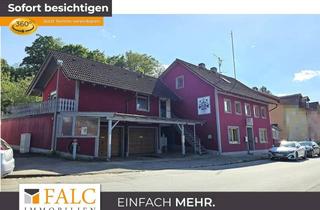 Haus kaufen in 94405 Landau, Zweifamilienhaus mit Potenzial in Landau a. d. Isar – zwei Wohneinheiten, Garage & Garten