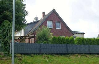 Einfamilienhaus kaufen in 37581 Bad Gandersheim, Einfamilienhaus mit Nebengelass in einem ruhigen Ortsteil von Bad Gandersheim...