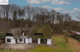 Haus kaufen in 23829 Wittenborn, Großzügiges Zweifamilienhaus auf einem 4.568 m² Grundstück – Wohnen direkt am Wald