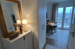 Wohnung mieten in Wiesenstraße 11, 13357 Wedding, Erstbezug: Helles Studio im Herzen Berlins // Balkon & TV-Turm-Blick