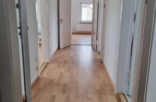 Wohnung mieten in Kirschenallee 14, 17235 Neustrelitz, Helle Dachgeschosswohnung im Dreifamilienhaus