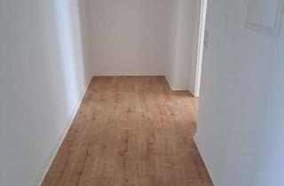 Wohnung mieten in Merseburger Straße 108, 06110 Lutherplatz, Helle 2-Zimmer Wohnung in Halle (Saale) - Süd ab 01.03.26