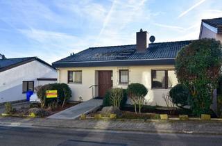 Haus kaufen in 67157 Wachenheim, Lichtdurchfluteter Doppelhaus Bungalow mit Blick auf die Wachtenburg