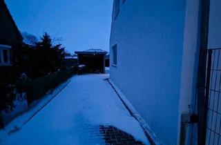 Doppelhaushälfte kaufen in 25436 Uetersen, Uetersen - Provisionsfrei! Modernisierte Doppelhaushälfte in Zentraler Lage