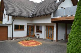 Wohnung kaufen in 57078 Siegen, Siegen - Eigentumswohnung im 3-Familienhaus in ruhiger Lage