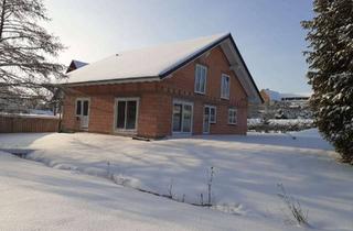 Haus kaufen in 32816 Schieder-Schwalenberg, Schöner Wohnen am Teutoburger Wald mit Bachlauf!