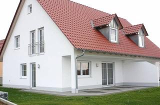 Haus mieten in 86477 Adelsried, Sonnige 4ZKB DHH mit Terrasse, Garten + Garage und Stellplatz