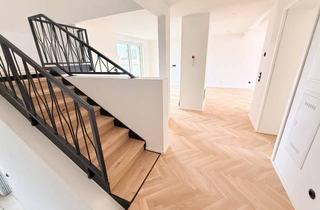 Wohnung kaufen in 79106 Stühlinger, Großzügige Dach-Maisonette Wohnung mit exklusiven Dachterrassen mit tollem Panorama Ausblick