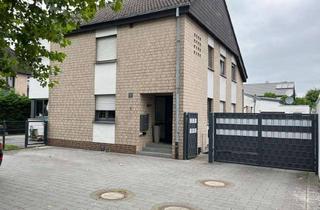 Wohnung kaufen in Rimbertstraße, 49134 Wallenhorst, Modernisierte Obergeschosswohnung mit ausgebautem Dachgeschoss zu verkaufen