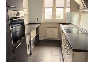 Wohnung kaufen in 51379 Opladen, Modernisierte 3-Zimmer-Wohnung im Herzen von Opladen