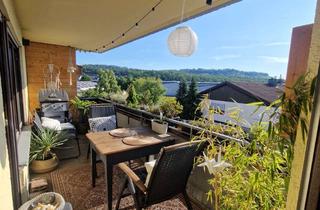 Wohnung kaufen in 75443 Ötisheim, Lichtdurchflutete 4 Zimmer Wohnung mit Weitblick, super Lage in Ötisheim. Mit Balkon und Tiefgarage!