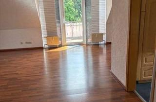 Wohnung mieten in Wiesenstr. 14, 37170 Uslar, Schöne 4-Zimmer Dachgeschosswohnung über 2 Ebenen mit Balkon in Uslar