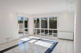 Wohnung mieten in Mörikeweg 30, 59555 Lippstadt, Frisch renovierte 3-Zi-Wohnung mit Terrasse & Garage in ruhiger, citynaher Lage