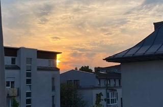 Wohnung mieten in 13156 Niederschönhausen, Stilvolle, gepflegte 3-Zimmer-Wohnung mit Balkon und EBK in Berlin