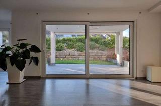 Wohnung mieten in Ingeborg-Bachmann-Straße 25, 74199 Untergruppenbach, Schöne und helle 4,5 Zimmer Terrassenwohnung mit Gartenanteil