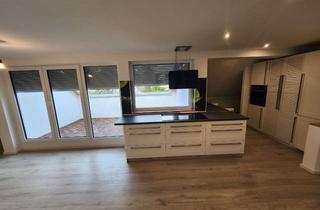 Wohnung mieten in Lengfurter Straße 12, 97892 Kreuzwertheim, Attika-Wohnung mit 3,5 Zimmern und Loggia in Kreuzwertheim